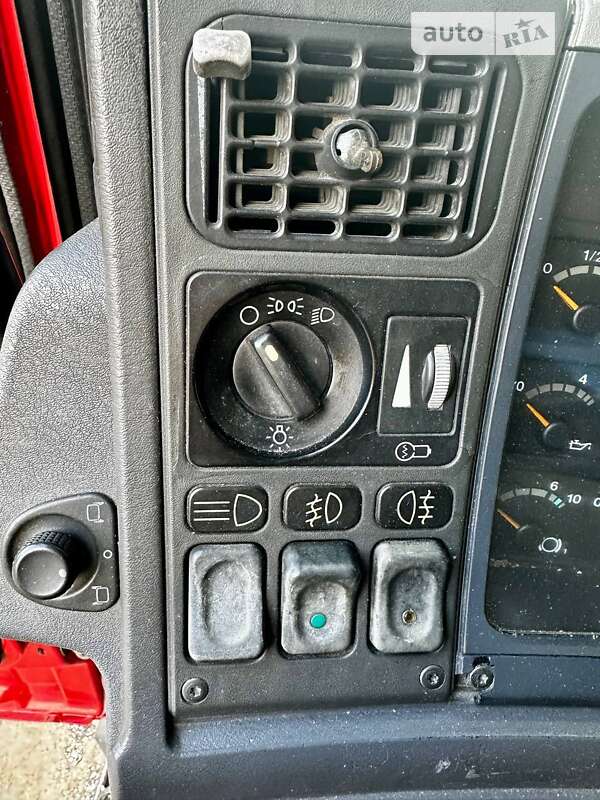 Тентованый Scania R 124 2003 в Рокитном