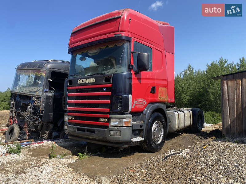 Тягач Scania R 124 2004 в 