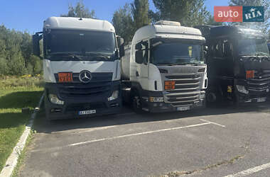 Тягач Scania R 400 2010 в 