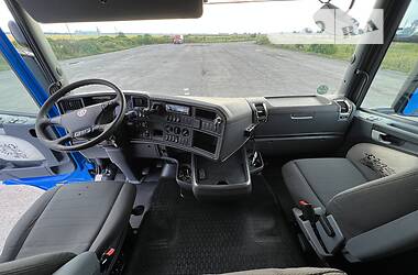 Тягач Scania R 420 2010 в 
