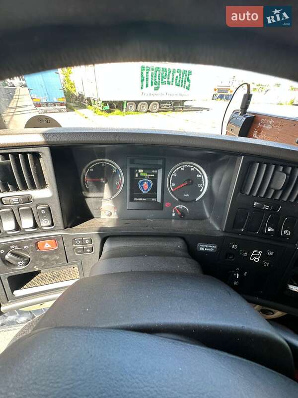 Тентований Scania R 420 2012 в Києві