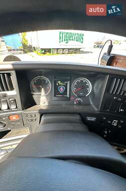 Тентований Scania R 420 2012 в 