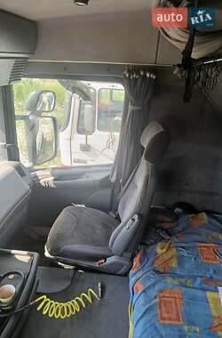 Тягач Scania R 420 2004 в 