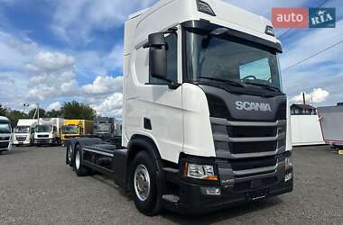 Контейнеровоз Scania R 450 2020 в 