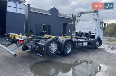 Контейнеровоз Scania R 450 2020 в 