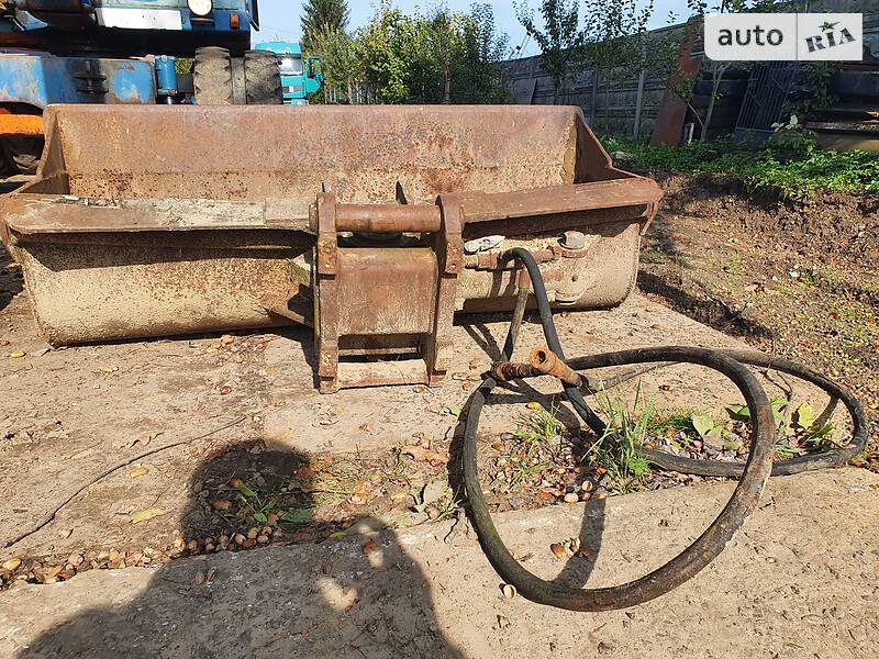 Колесный экскаватор Schaeff HML 1989 в Яворове
