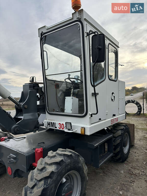 Колесный экскаватор Schaeff HML 1989 в Черновцах