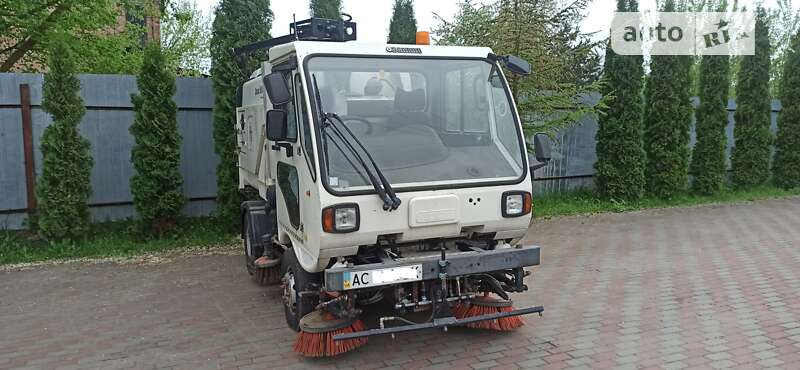 Прибирально-поливальні автомобілі SCHMIDT Swingo 2005 в Луцьку