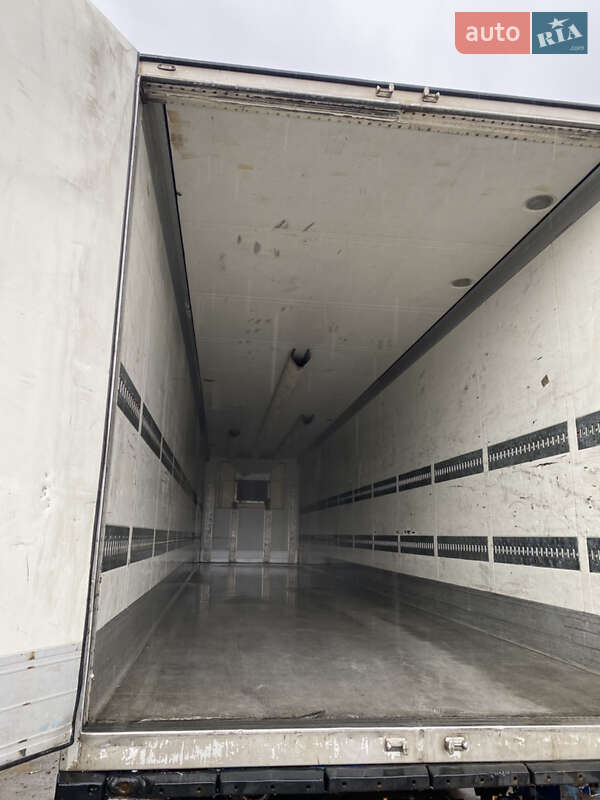 Рефрижератор напівпричіп Schmitz Cargobull BPW 2003 в Рівному