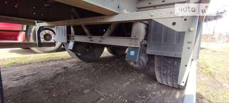 Бортовий напівпричіп Schmitz Cargobull Cargobull 2012 в Долині