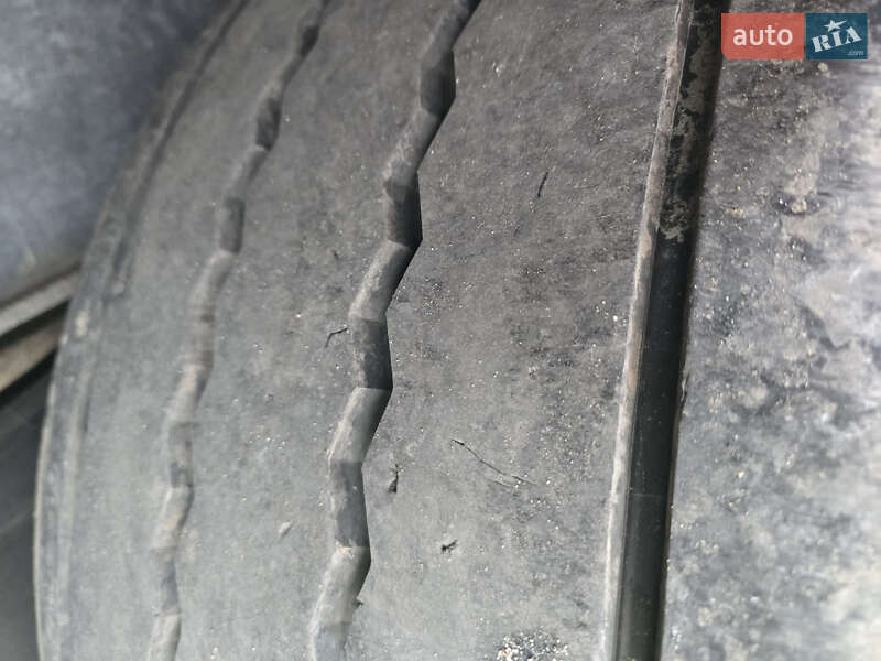 Тентованный борт (штора) - полуприцеп Schmitz Cargobull Cargobull 2012 в Львове фото 7 Тентованный борт (штора) - полуприцеп Schmitz Cargobull Cargobull 2012 в Львове