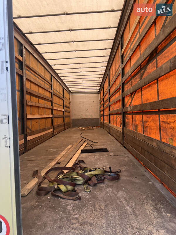 Бортовой полуприцеп Schmitz Cargobull Cargobull 2013 в Тячеве