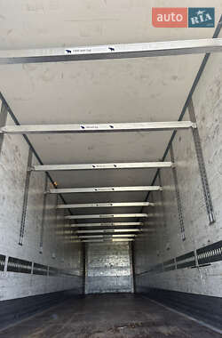 Изотермическая будка Schmitz Cargobull Cargobull 2012 в 