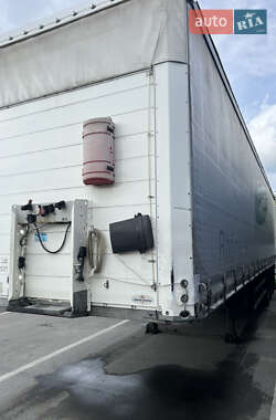 Фургон напівпричіп Schmitz Cargobull Cargobull 2013 в 