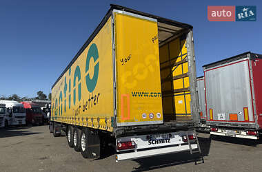 Тентований борт (штора) - напівпричіп Schmitz Cargobull Cargobull 2013 в 