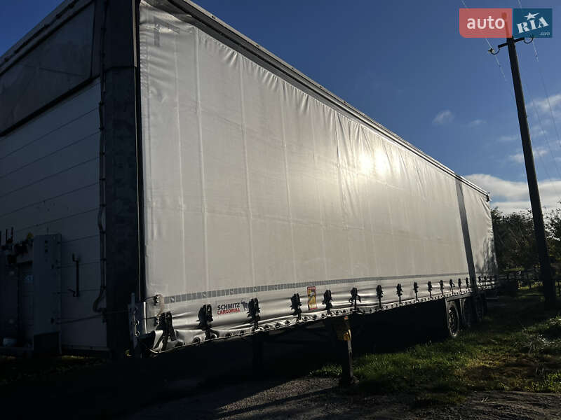 Бортовой полуприцеп Schmitz Cargobull Cargobull 2014 в Львове
