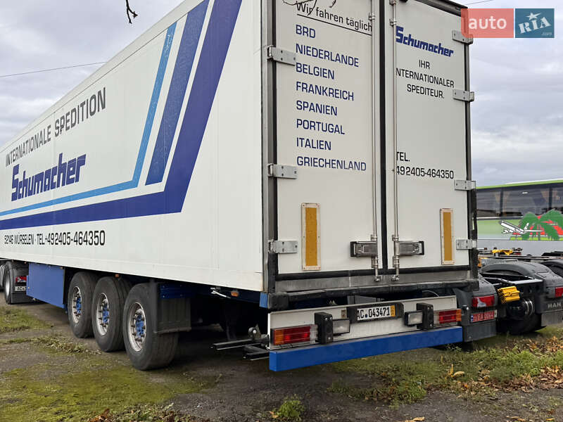 Рефрижератор полуприцеп Schmitz Cargobull Cargobull 2002 в Черновцах фото 4 Рефрижератор полуприцеп Schmitz Cargobull Cargobull 2002 в Черновцах