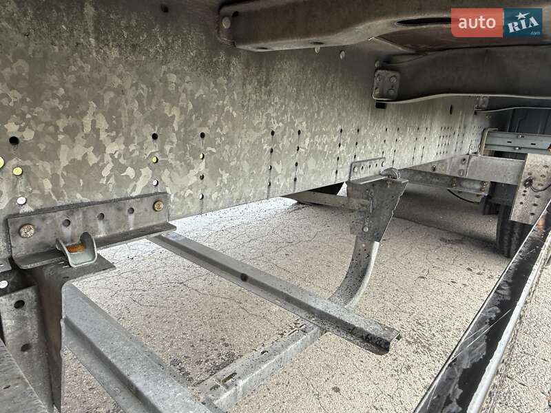 Тентований борт (штора) - напівпричіп Schmitz Cargobull Cargobull 2015 в Надвірній