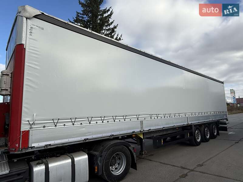 Тентованный борт (штора) - полуприцеп Schmitz Cargobull Cargobull 2012 в Надворной