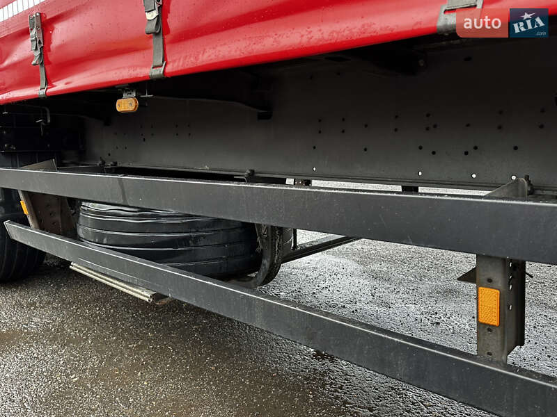 Тентований борт (штора) - напівпричіп Schmitz Cargobull Cargobull 2011 в Умані