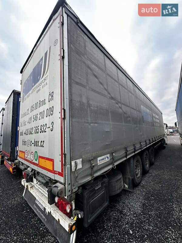 Тентований борт (штора) - напівпричіп Schmitz Cargobull Cargobull 2011 в Умані
