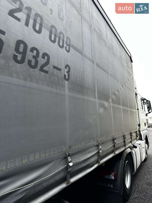 Тентований борт (штора) - напівпричіп Schmitz Cargobull Cargobull 2011 в Умані