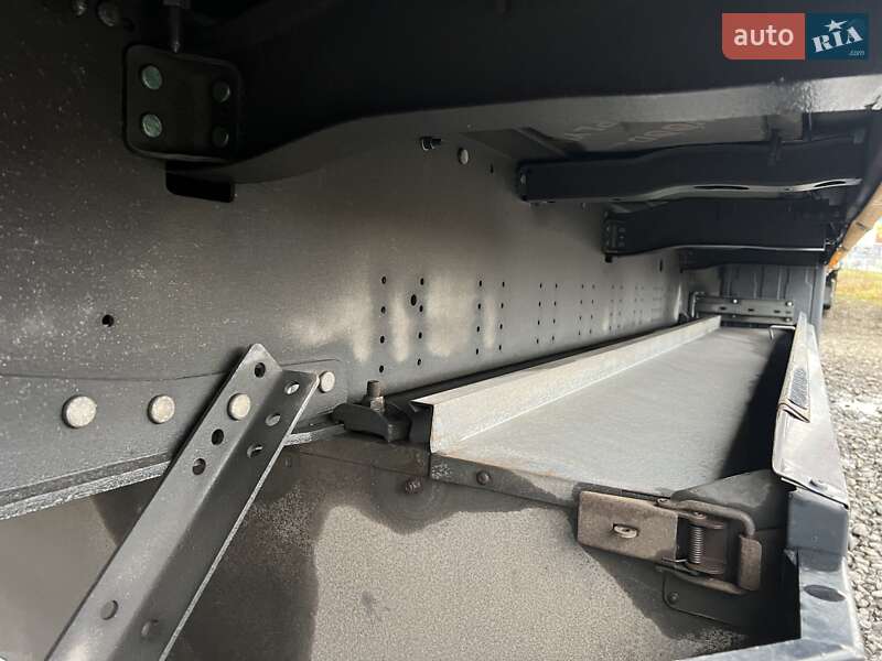 Тентованный борт (штора) - полуприцеп Schmitz Cargobull Cargobull 2016 в Хусте