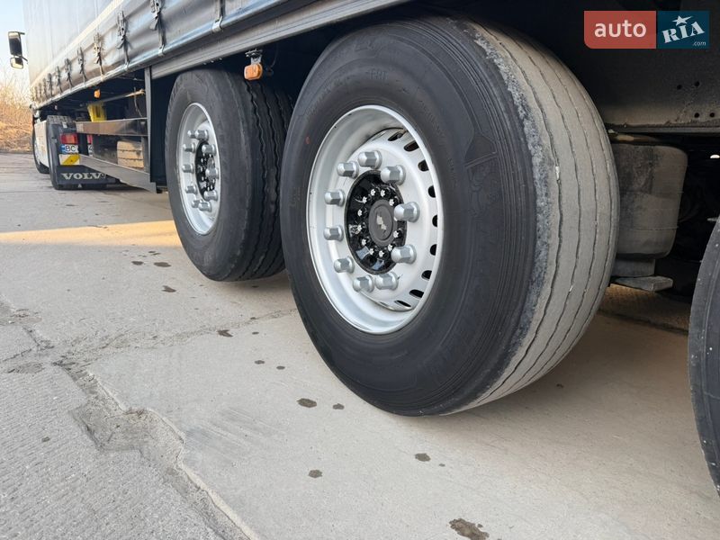 Тентованный борт (штора) - полуприцеп Schmitz Cargobull Cargobull 2013 в Львове