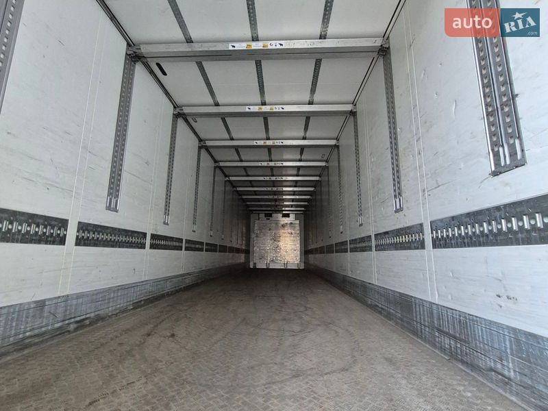 Рефрижератор полуприцеп Schmitz Cargobull Cargobull 2014 в Луцке
