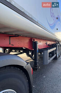 Самосвал полуприцеп Schmitz Cargobull Gotha 2012 в 