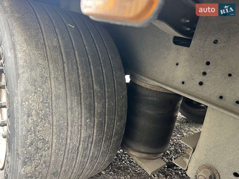 Тентованный борт (штора) - полуприцеп Schmitz Cargobull Mega 2006 в Хусте