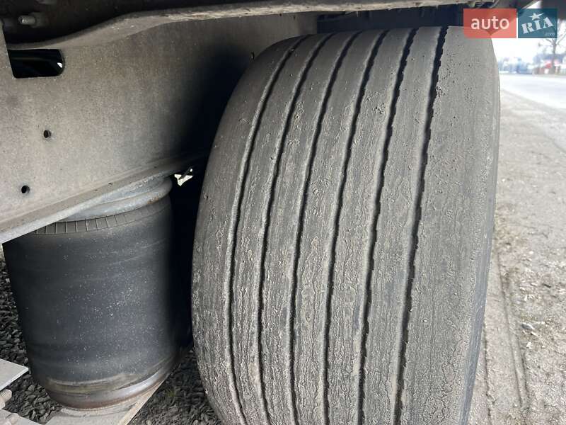 Тентованный борт (штора) - полуприцеп Schmitz Cargobull Mega 2006 в Хусте