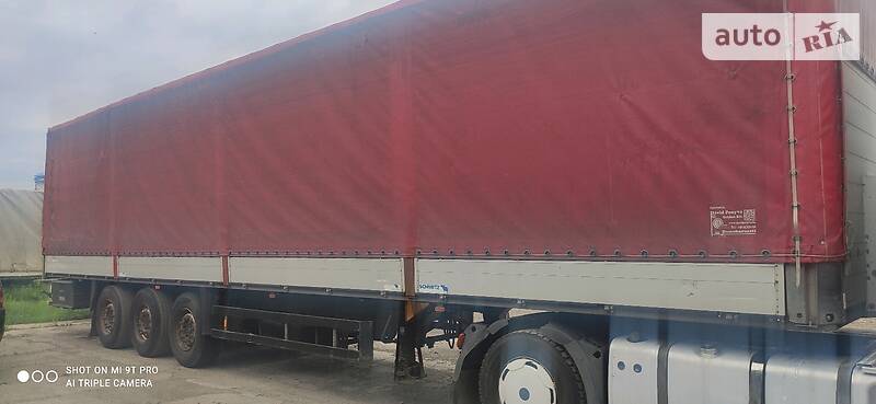 Бортовой полуприцеп Schmitz Cargobull S01 2007 в Мукачево
