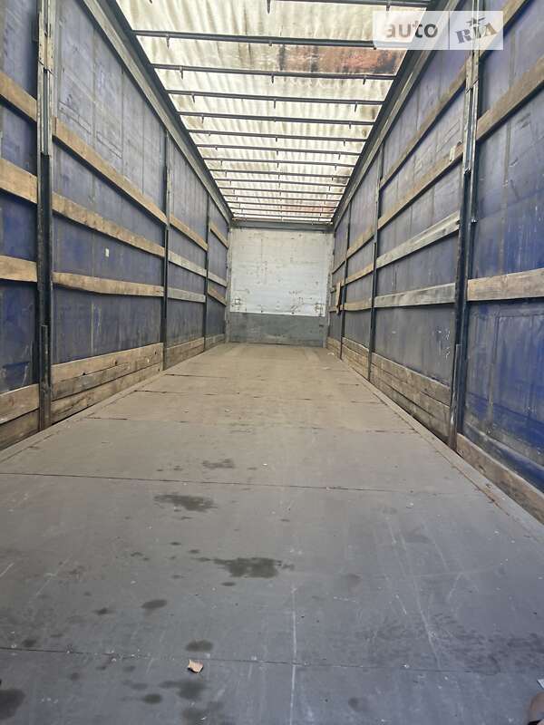 Бортовой полуприцеп Schmitz Cargobull S01 2005 в Харькове