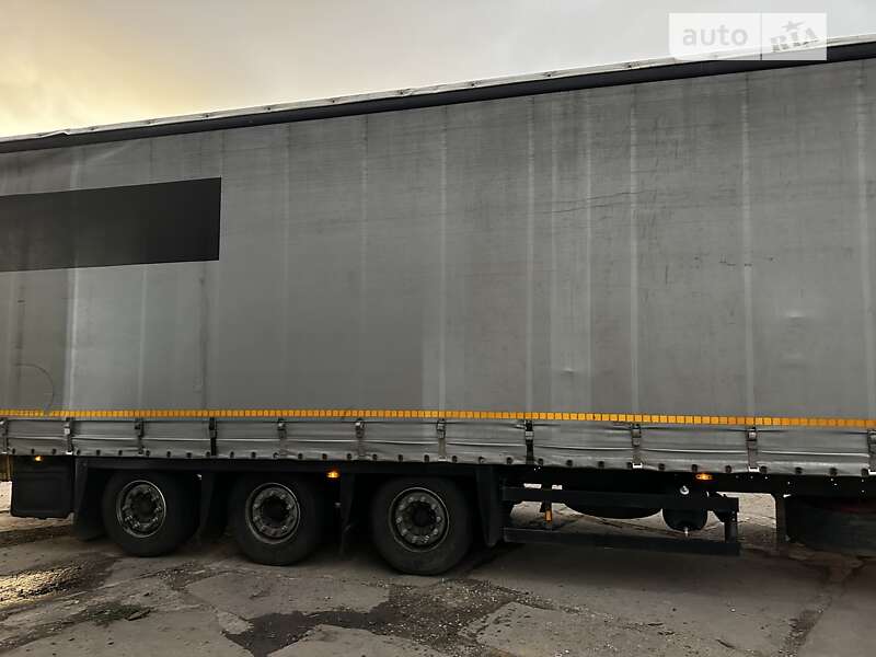 Тентованный борт (штора) - полуприцеп Schmitz Cargobull S01 2005 в Подольске