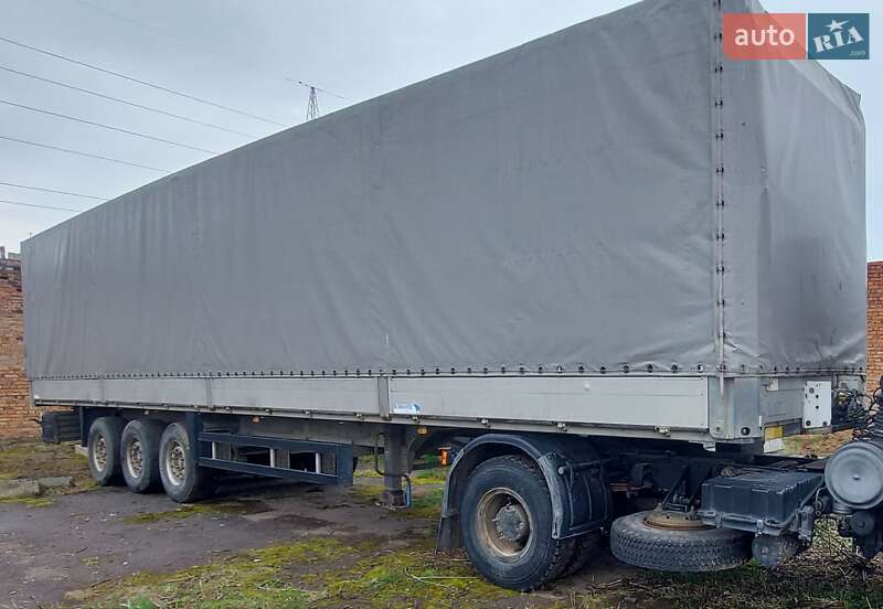 Борт Schmitz Cargobull S01 2003 в Львові