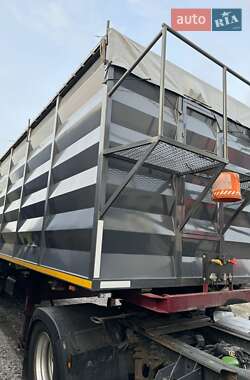 Самоскид напівпричіп Schmitz Cargobull S01 2004 в 