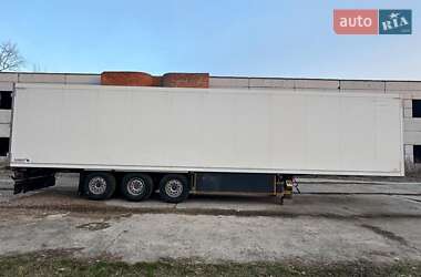 Рефрижератор напівпричіп Schmitz Cargobull S01 2000 в 