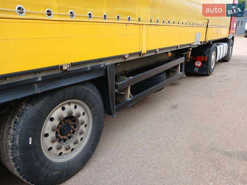 Бортовой полуприцеп Schmitz Cargobull S01 2005 в 