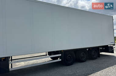 Рефрижератор полуприцеп Schmitz Cargobull S01 2012 в 