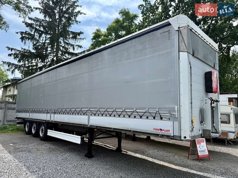 Schmitz Cargobull S01 2013