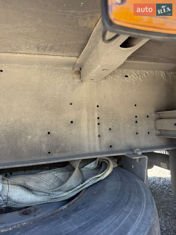 Тентований борт (штора) - напівпричіп Schmitz Cargobull S01 2007 в Львові