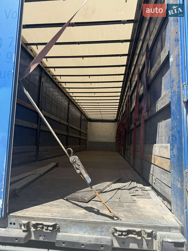 Тентований борт (штора) - напівпричіп Schmitz Cargobull S01 2007 в Львові