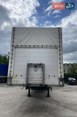 Бортовой полуприцеп Schmitz Cargobull S01 2005 в 