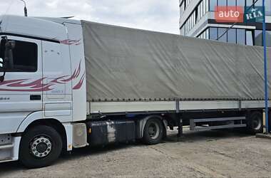 Бортовой полуприцеп Schmitz Cargobull S01 2000 в 