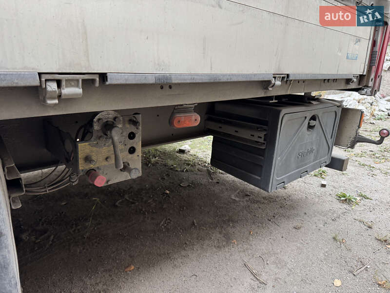 Тентованный борт (штора) - полуприцеп Schmitz Cargobull S01 2004 в Днепре