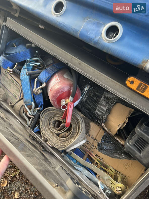 Тентований борт (штора) - напівпричіп Schmitz Cargobull S01 2011 в Зборові