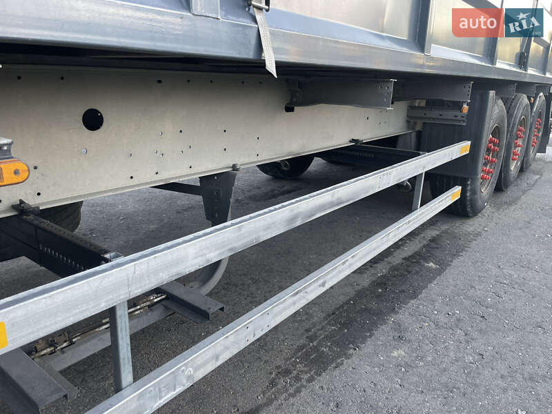 Контейнеровоз полуприцеп Schmitz Cargobull S01 2010 в Гайвороне