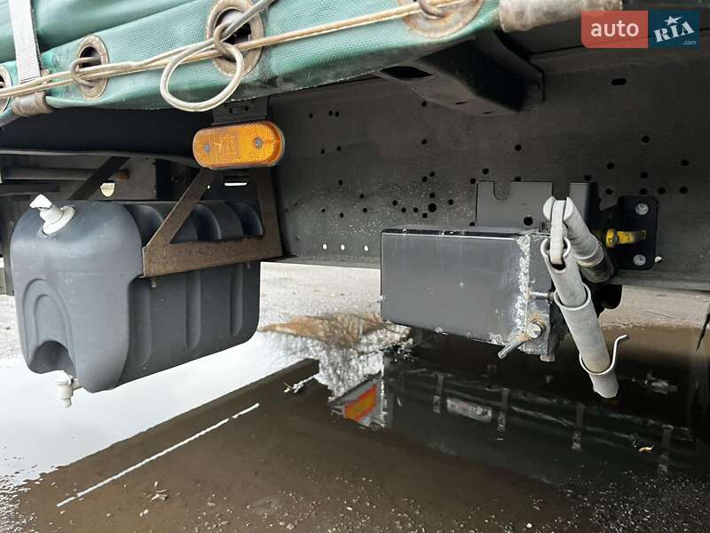 Платформа полуприцеп Schmitz Cargobull S01 2011 в Луцке