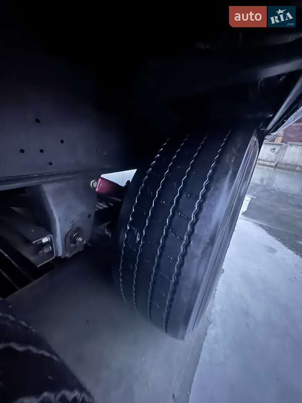 Тентований борт (штора) - напівпричіп Schmitz Cargobull S01 2011 в Рівному